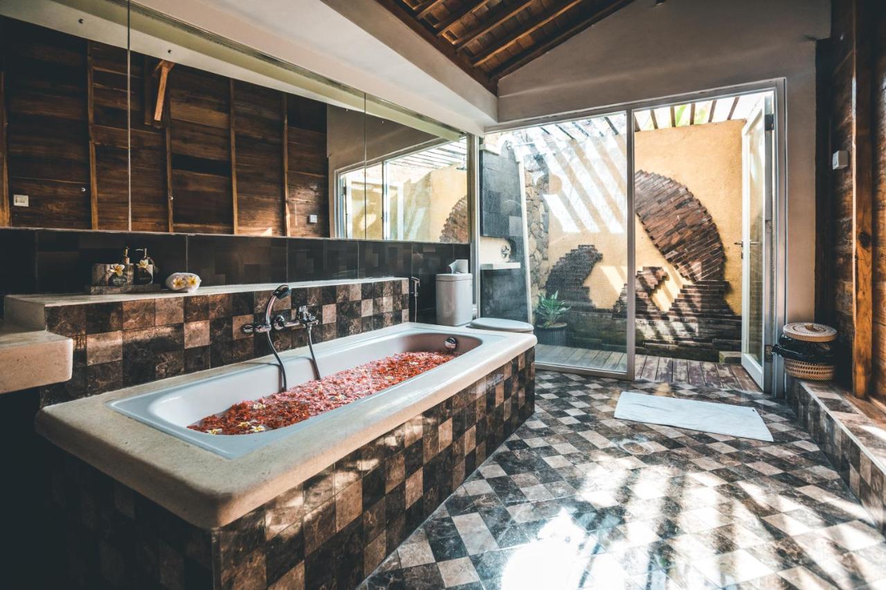 Ocho Bali Surf Camp Διαμέρισμα Uluwatu Εξωτερικό φωτογραφία
